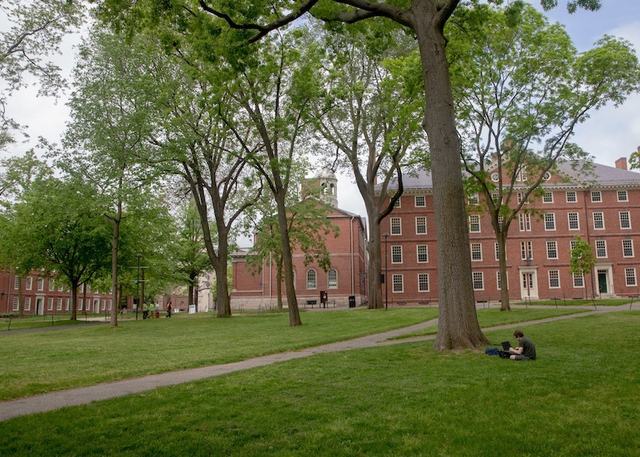 哈佛麻省理工起诉美政府：涉留学生的签证新规违反美国联邦法律