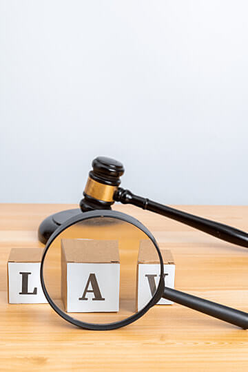 裸照发送行为的法律判决案例是怎样的?有哪些相关判例可以参考?