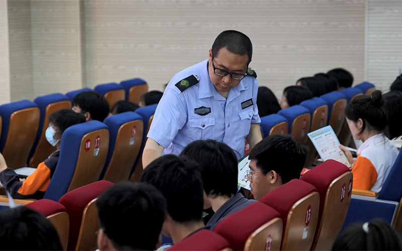 湖北宜昌市城區煙草專賣局開展系列普法宣傳活動