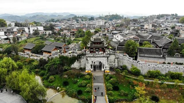 必看!刷过100篇“青岩古镇逛吃指南”,我却只收藏了这一篇!