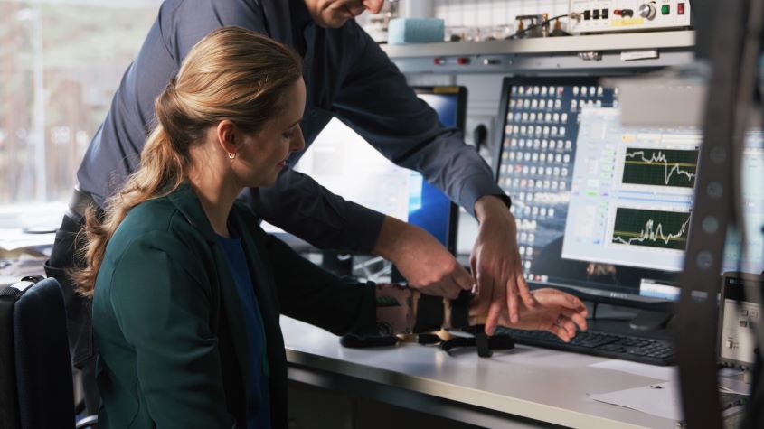 Wristband technology testing conducted at TalTech