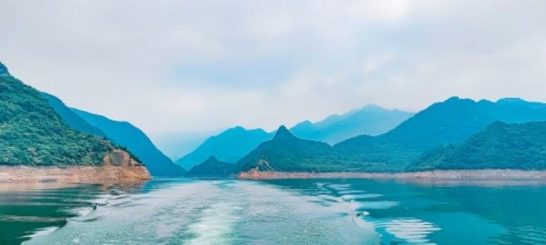 黑河金盆水库。(记者 窦翊明 实习生 付子涵 摄)