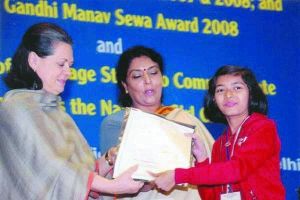 印度9岁女童成全球最小CEO 不玩芭比玩网站[组图]