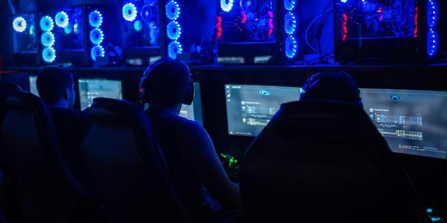 国家新闻出版署：网络游戏不得设置首充等诱导性奖励