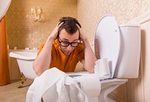 女人梦见自己拉屎并见屎 女人梦见自己拉屎并见屎预示什么