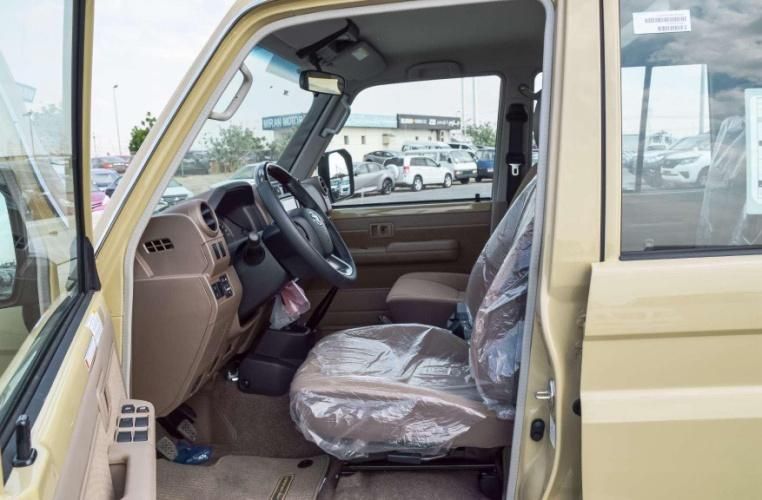 24款酷路泽LC76 4.5T柴油现车最新报价及图片配置