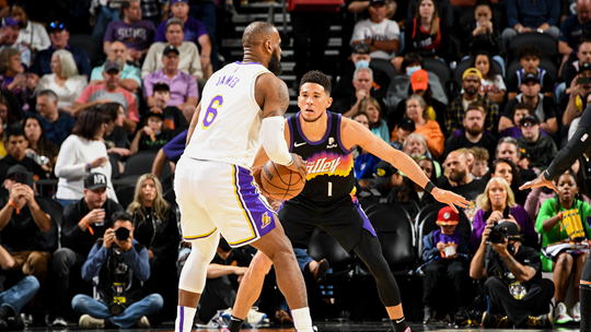 【NBA综述】布克30+10太阳29分狂胜湖人；杜兰特53分篮网擒尼克斯