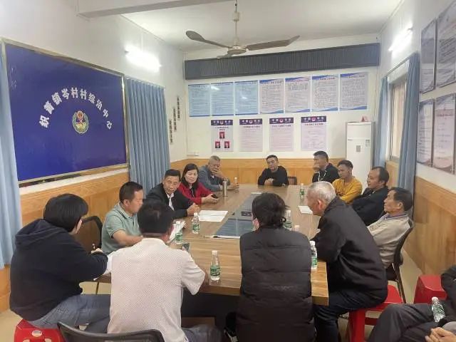 岑村“五室合一”调解现场。