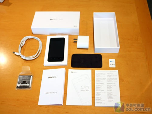 跳票大王终靠谱 "神器"魅族M9已抵达ZOL 