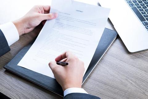 赞助合同是否受法律保护，赞助合同有哪些内容