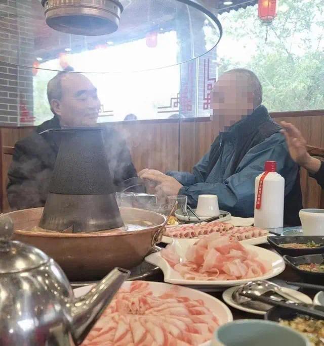 雷政富狱中曾参加法律专科自考，还发表《读书有益》文章