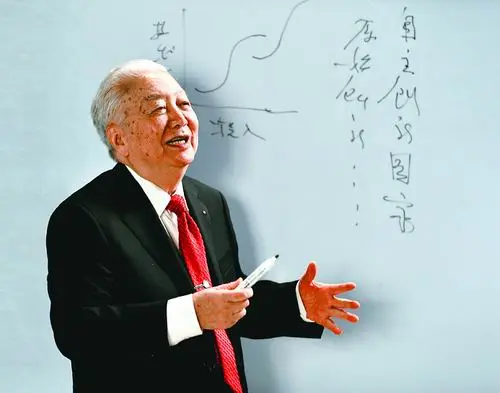 闵恩泽院士:“我大部分时间是唐僧,有时当孙悟空”