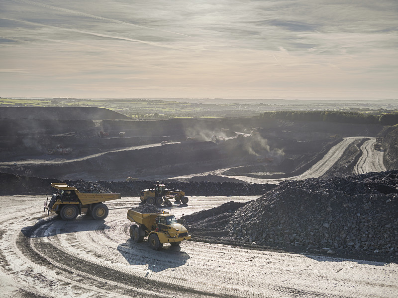 英国，唐卡斯特，露天煤矿的工业车辆图片下载