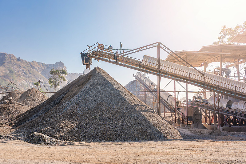 功能工业采石场，石磨，破碎厂，磨石图片下载