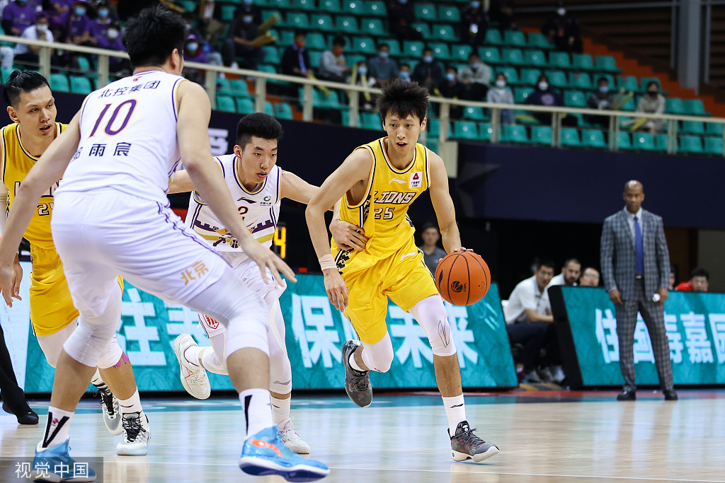 【CBA第8轮】广厦三少合砍59分轻取北控；上海大胜青岛迎4连胜
